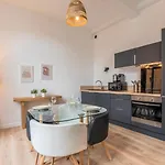 Lille Gares - 50M2 Apartment!