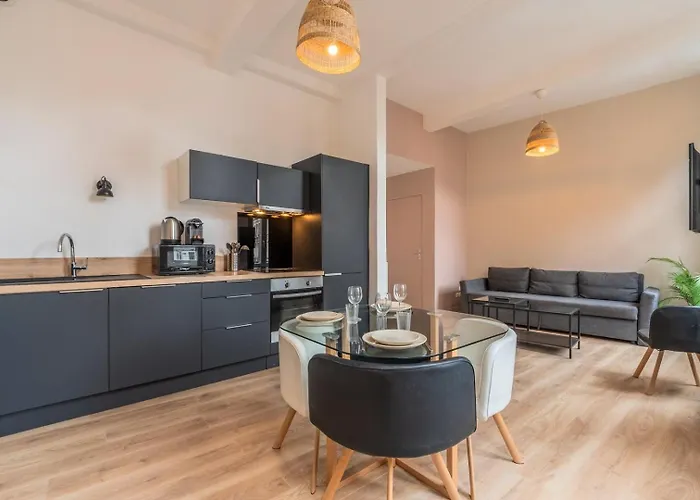 Lille Gares - 50M2 Apartment!