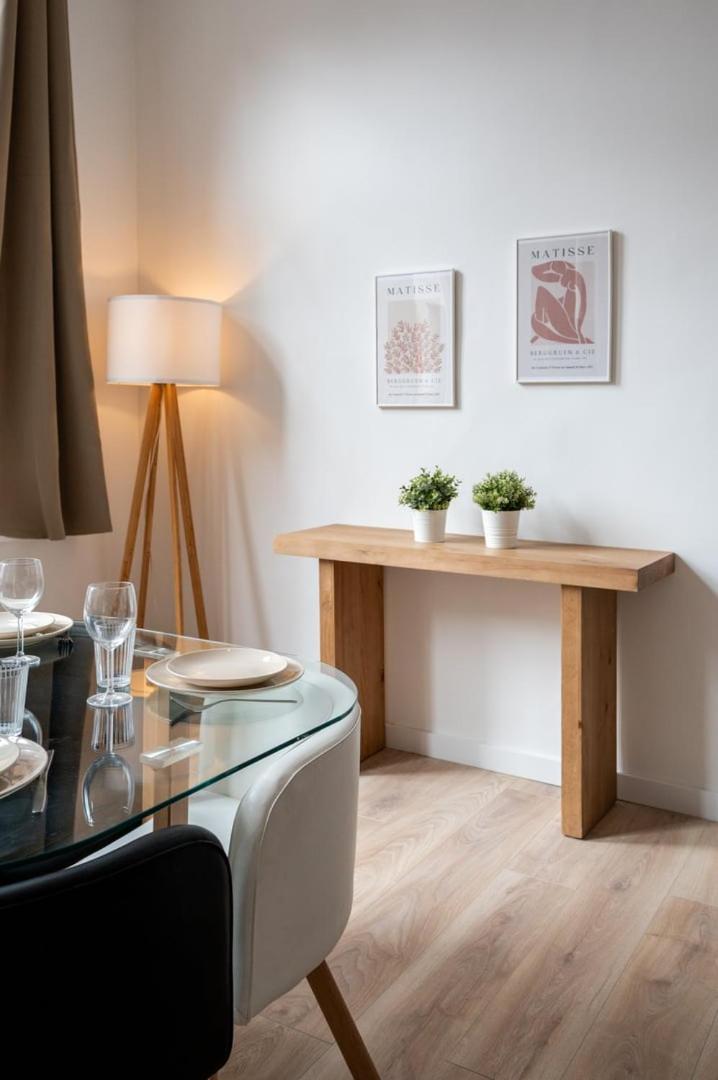 Gares - 50m2 Apartment! Appartement *